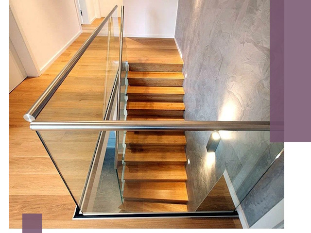 Перила для лестницы в доме — изготовление и монтаж в Дубне