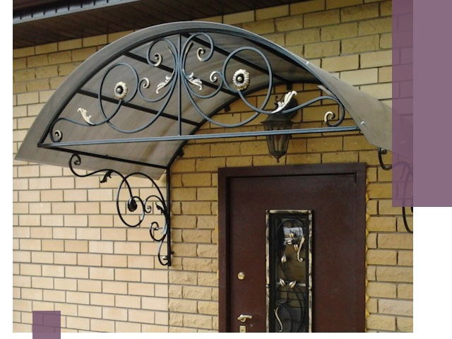 Изготовление козырьков из металла под ключ в Дубне