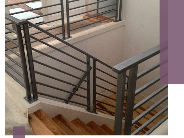 Изготовление поручней из металла и дерева в Дубне